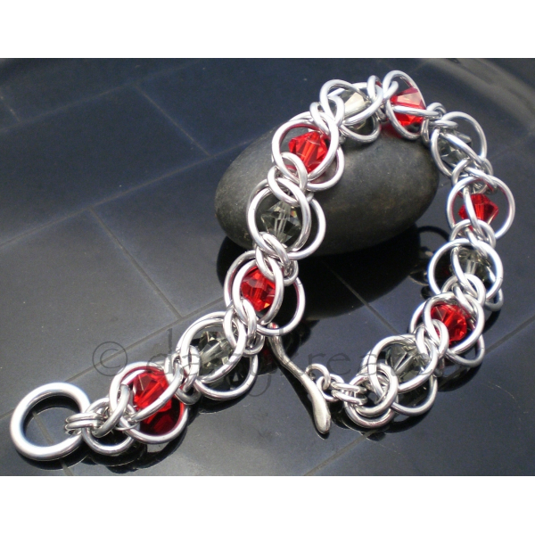 Half Persian 3 in 1 - Crystal Flannel Bracelet in Red and Grey